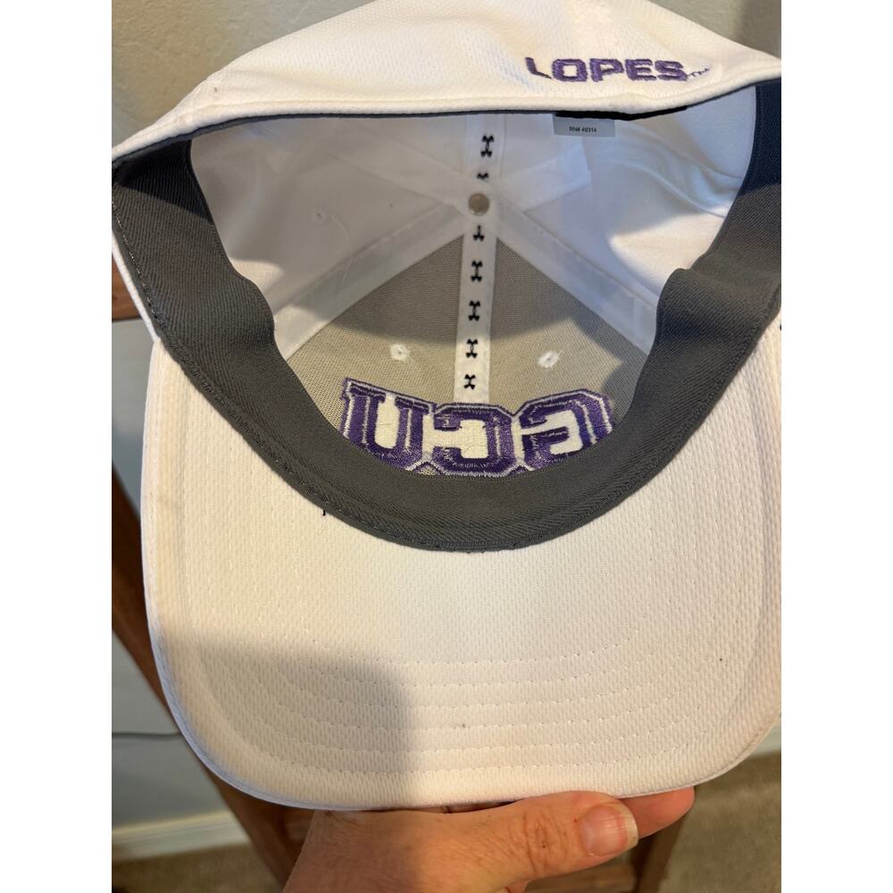 Under Armour GCU Lopes White Performance Flex Fit Hat SM/M - Picture 5 of 6